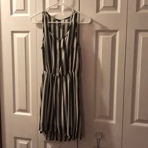 🎉BOGO 🎉Cute black and white striped dress